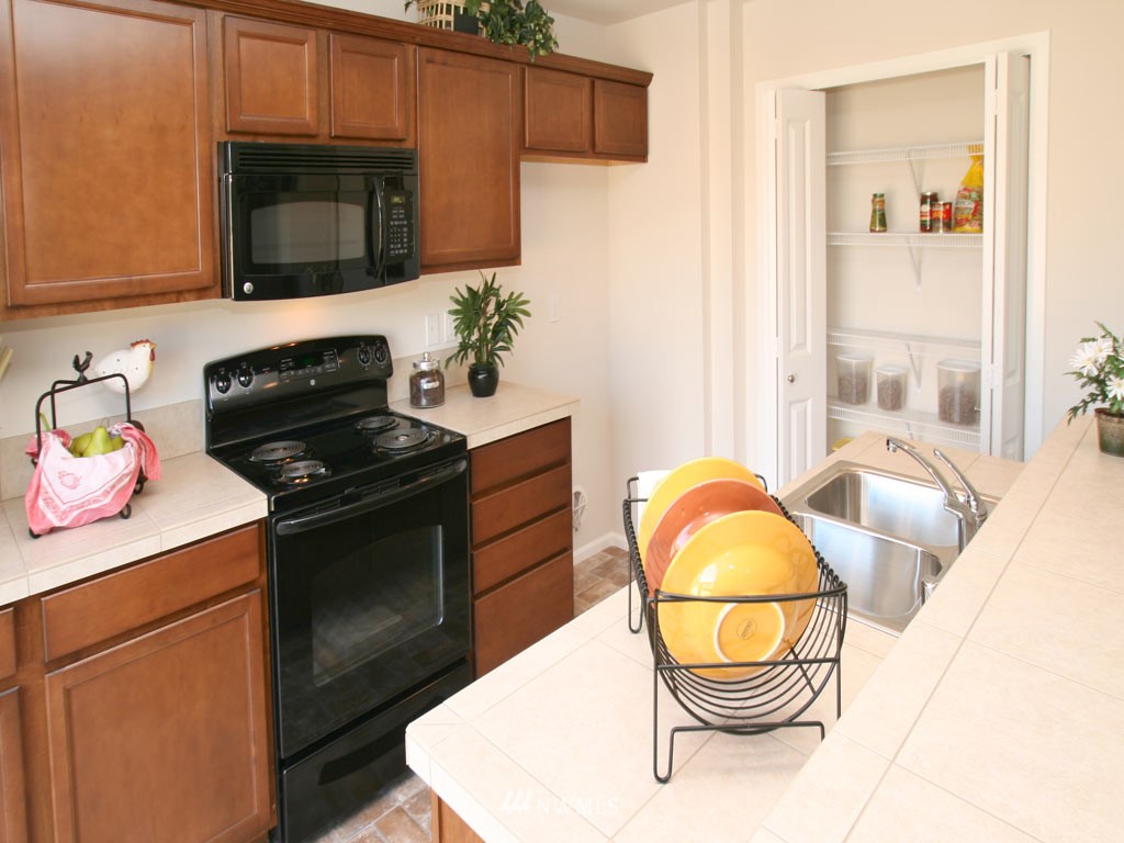 3422 176th Place Southeast, Unit 62 Bothell, WA 98012 - Photo 3 of 11