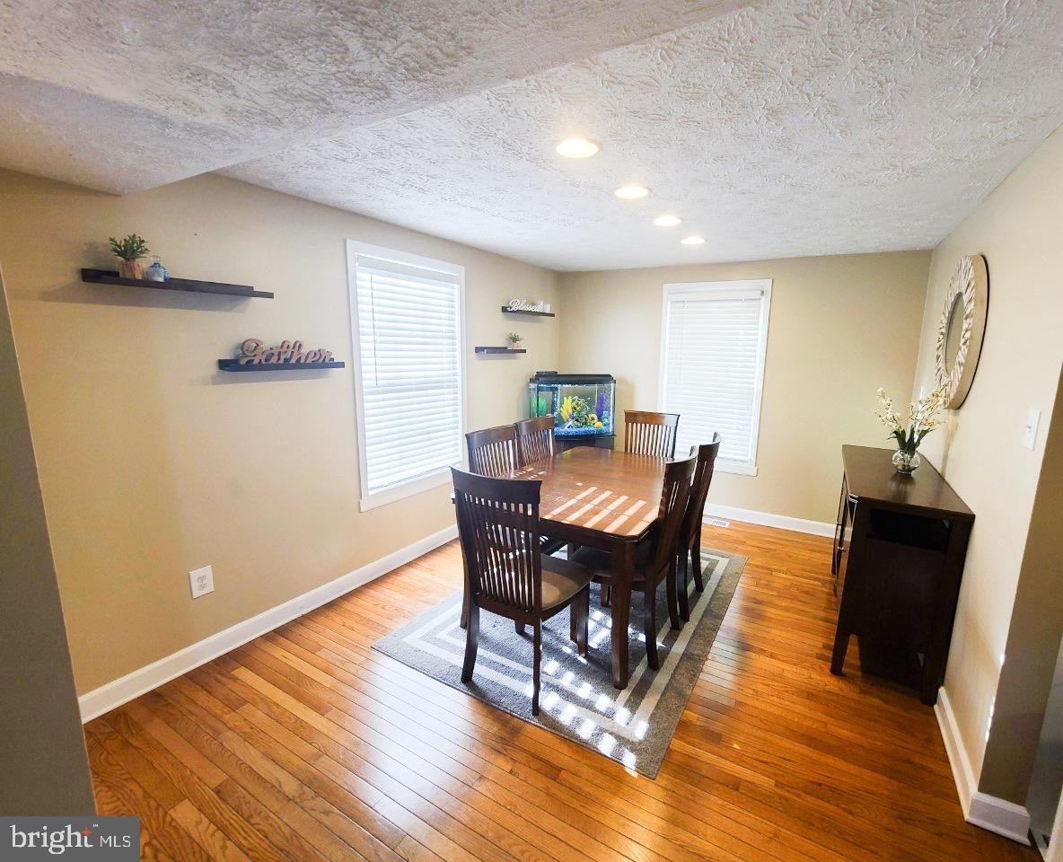 18 Rockside Road Ocean Pines, MD 21811 - Photo 3 of 16 Gallery Image 3