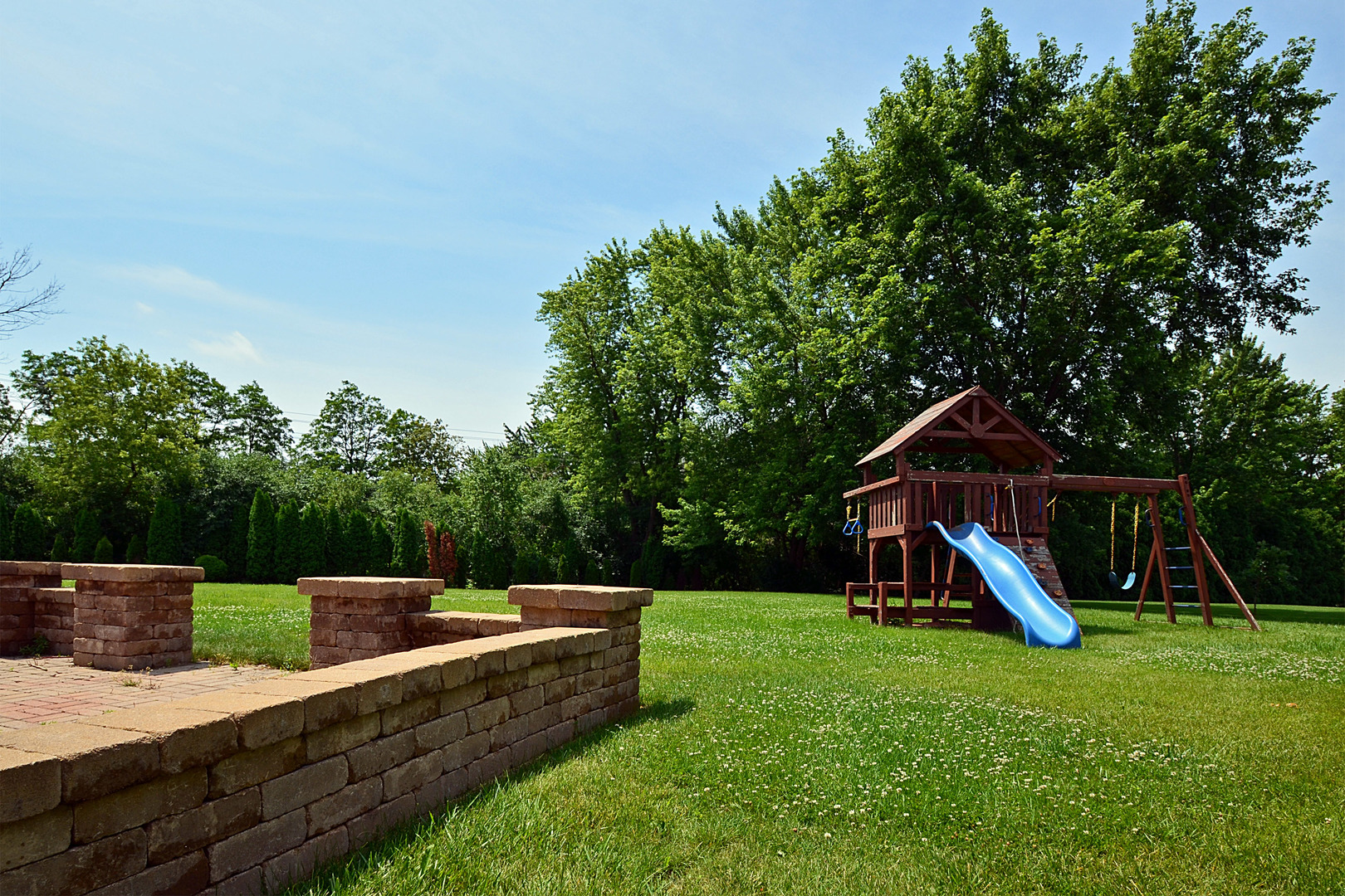 1435 Dunheath Drive Inverness, IL 60010 - Photo 23 of 27 a view of a house with a park