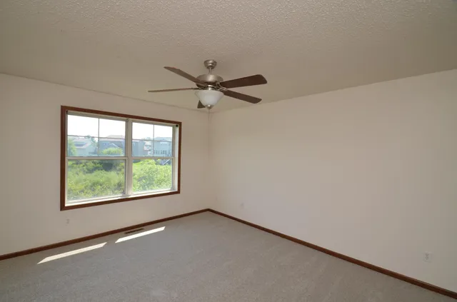 $2,350 | 15661 60th Avenue North, Plymouth, MN 55446