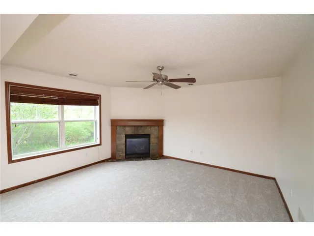 $2,350 | 15661 60th Avenue North, Plymouth, MN 55446