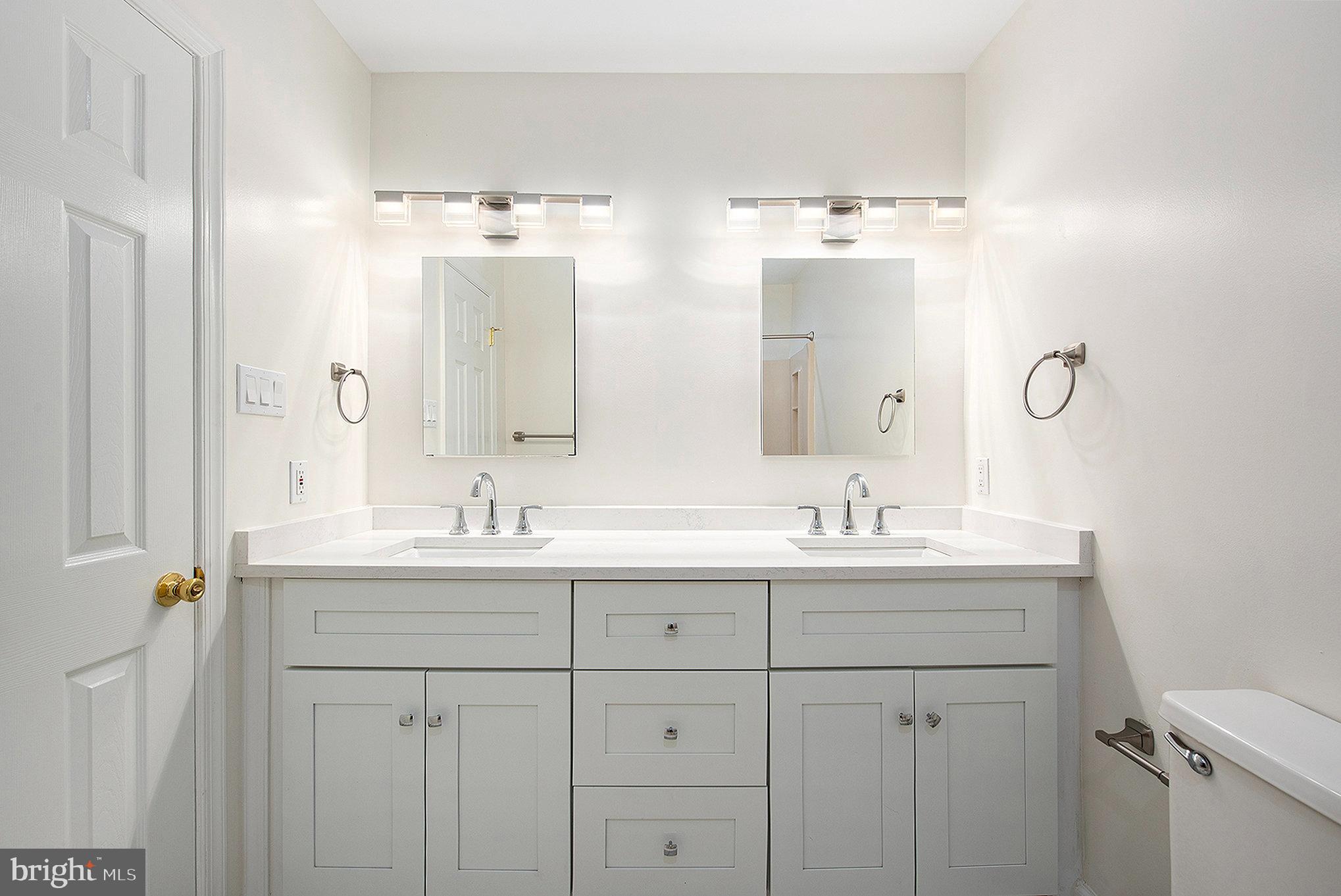 2803 Jefferson Court Ambler, PA 19002 - Photo 27 of 36 Hall bath