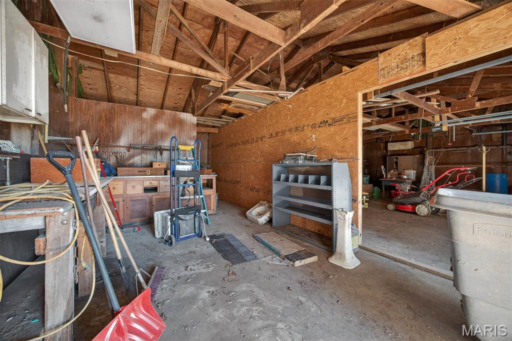 13103 Trestle Road Highland, IL 62249 - Photo 32 of 49 Gallery Image 32