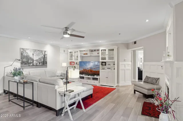 $420,000 | 5104 North 32nd Street, Unit 218, Phoenix, AZ 85018