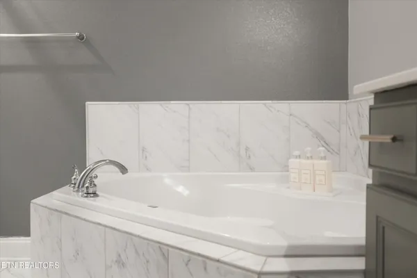 $389,900 | 1712 Wisteria View Way, Knoxville, TN 37914