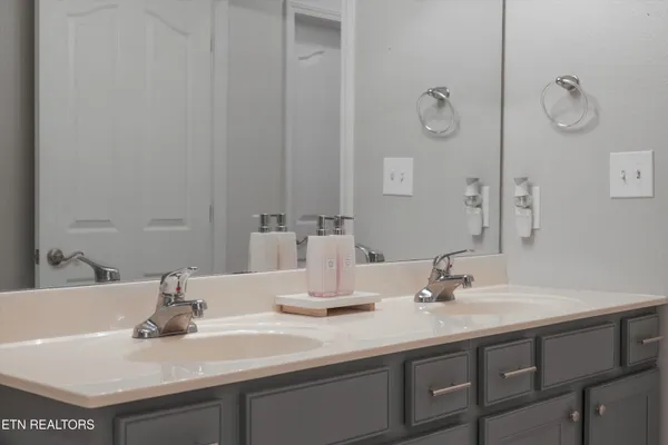 $389,900 | 1712 Wisteria View Way, Knoxville, TN 37914