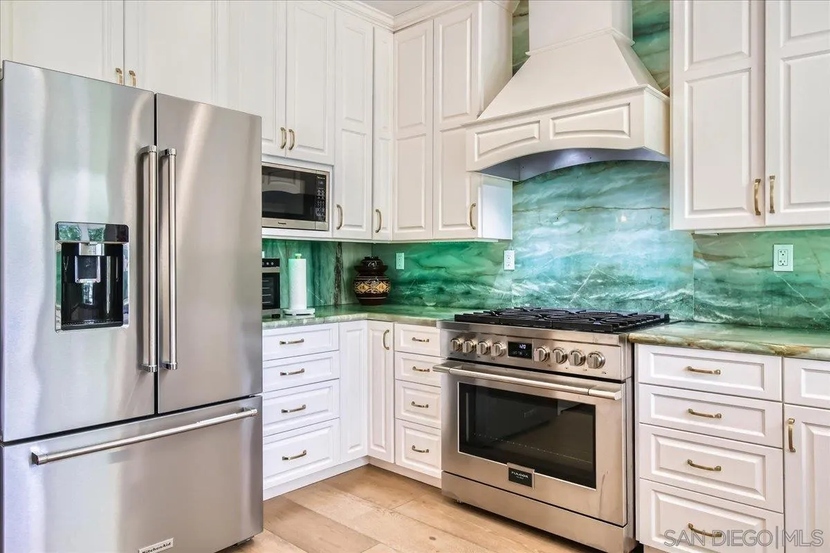 12709 Oak Knoll Road Poway, CA 92064 - Photo 14 of 36