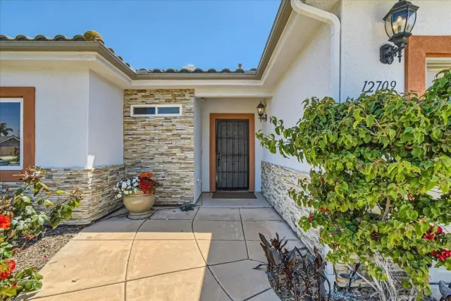 $1,399,000 | 12709 Oak Knoll Road, Poway, CA 92064