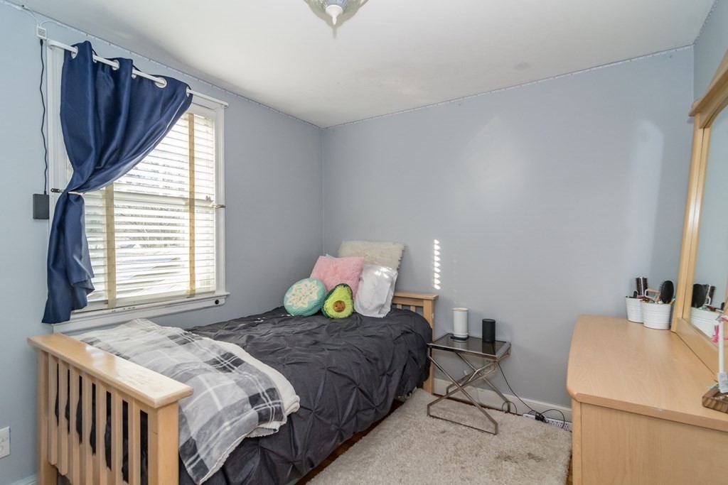 20 Sherwood Road Natick, MA 01760 - Photo 14 of 26 Gallery Image 14