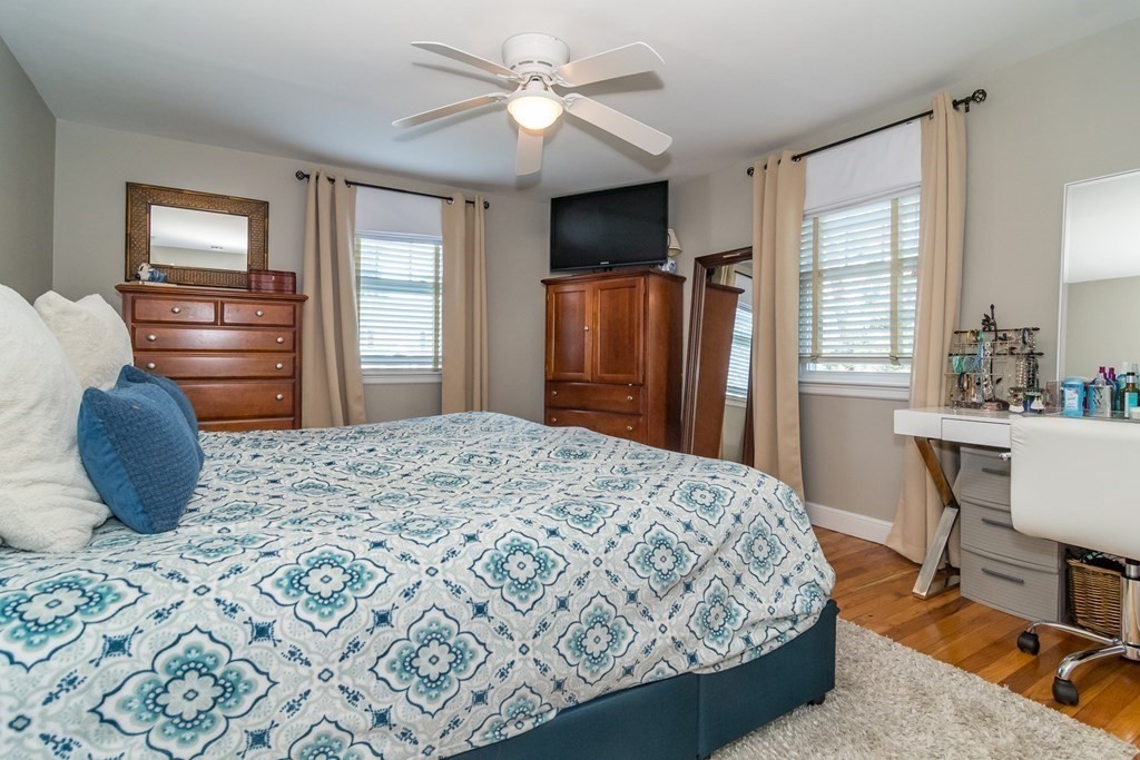20 Sherwood Road Natick, MA 01760 - Photo 16 of 26 Gallery Image 16