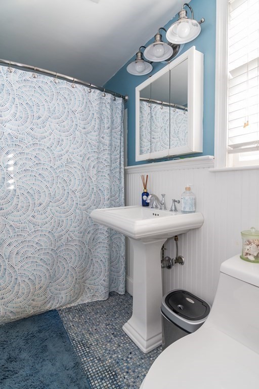 20 Sherwood Road Natick, MA 01760 - Photo 17 of 26 Gallery Image 17