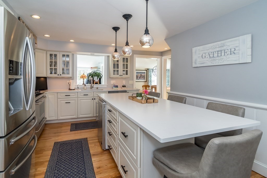 20 Sherwood Road Natick, MA 01760 - Photo 4 of 26 Gallery Image 4