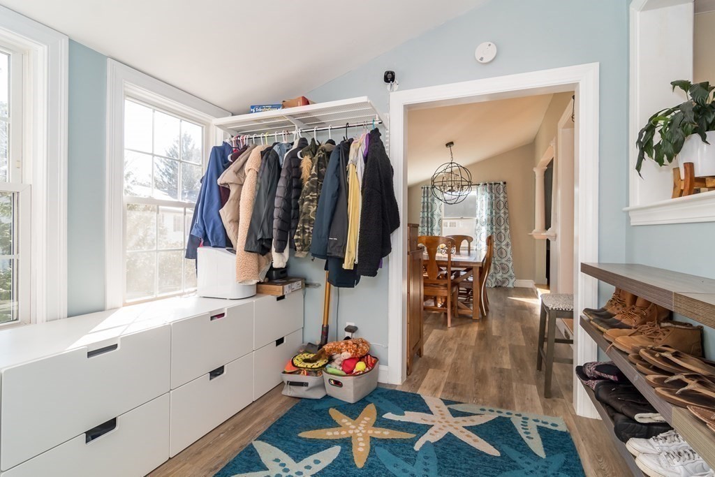 20 Sherwood Road Natick, MA 01760 - Photo 7 of 26 Gallery Image 7