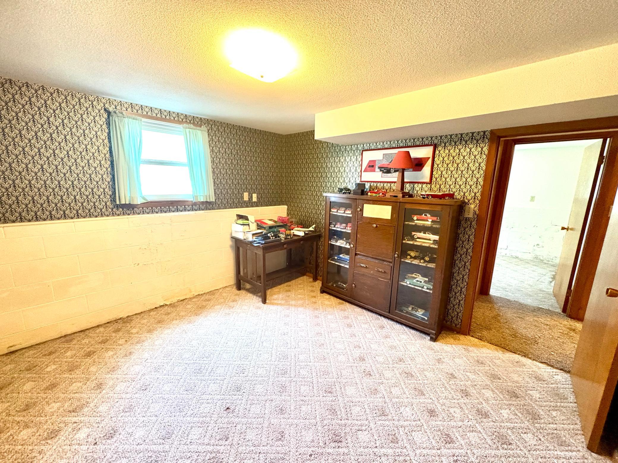 404 3rd Street Madison, MN 56256 - Photo 11 of 36
