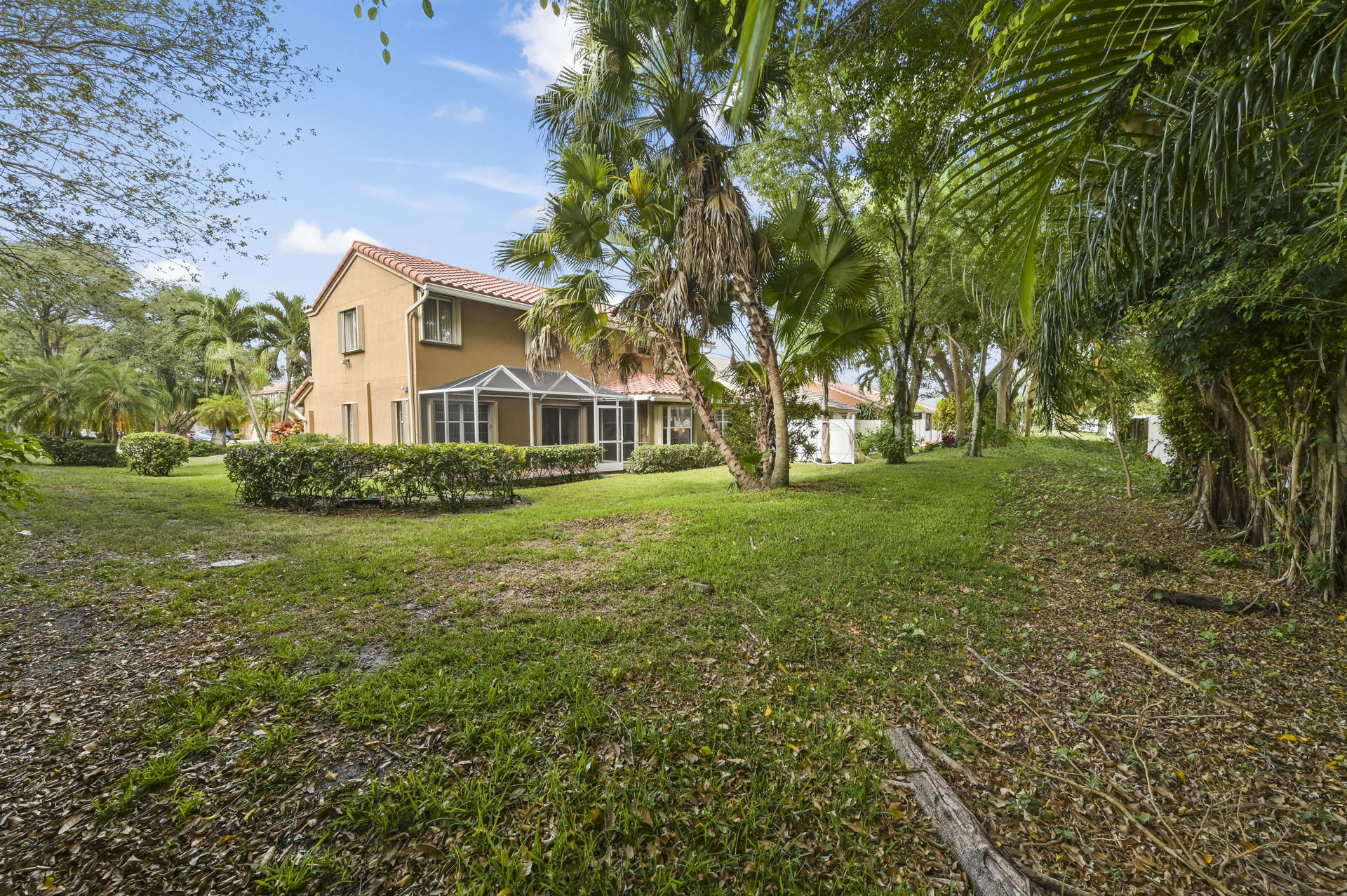 10065 Country Brook Road Boca Raton, FL 33428 - Photo 34 of 48 Rear 1
