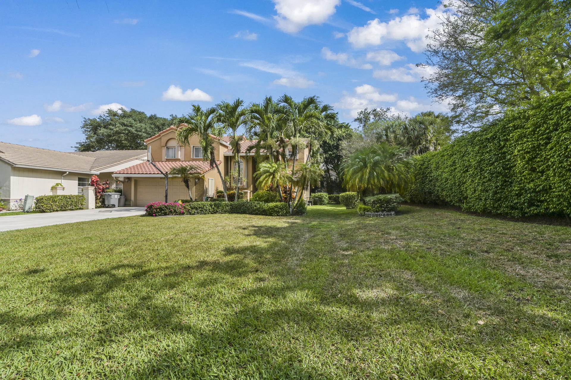 10065 Country Brook Road Boca Raton, FL 33428 - Photo 4 of 48 Front 4