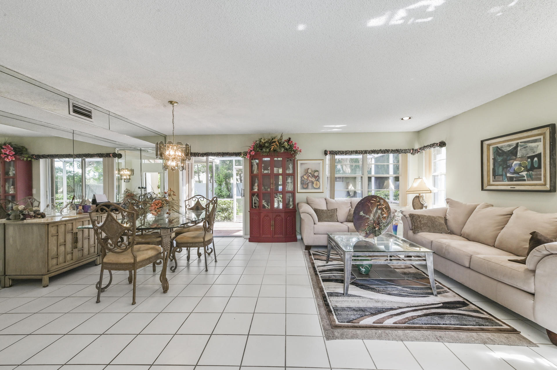 10065 Country Brook Road Boca Raton, FL 33428 - Photo 9 of 48 Living 1
