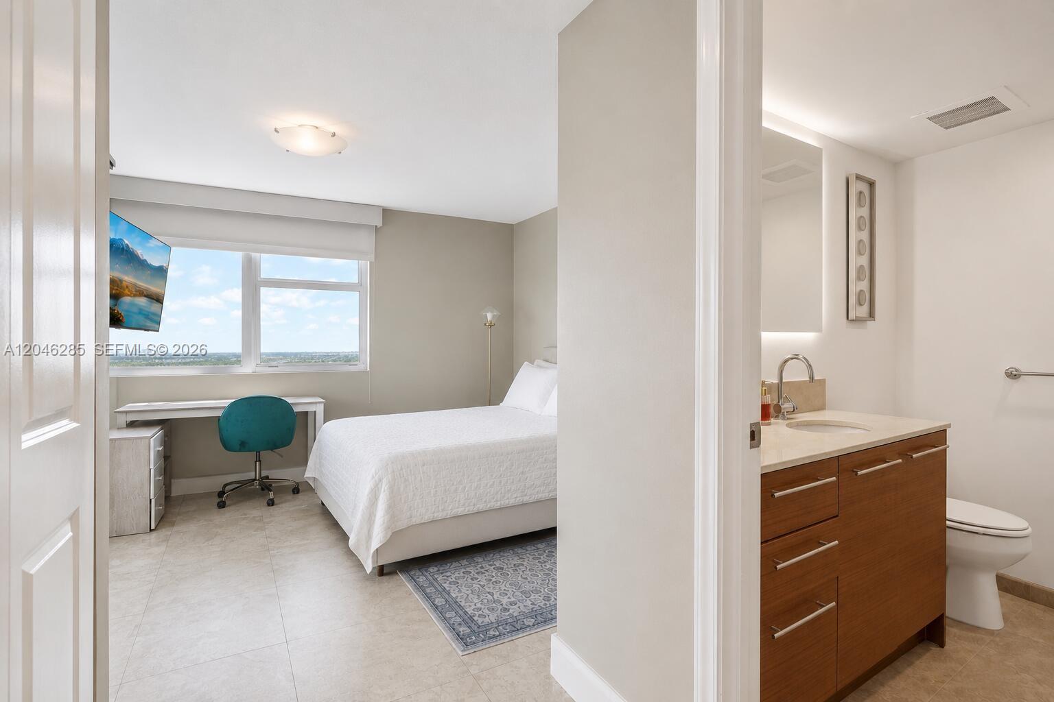 2641 North Flamingo Road, Unit 2308 Plantation, FL 33323 - Photo 19 of 39