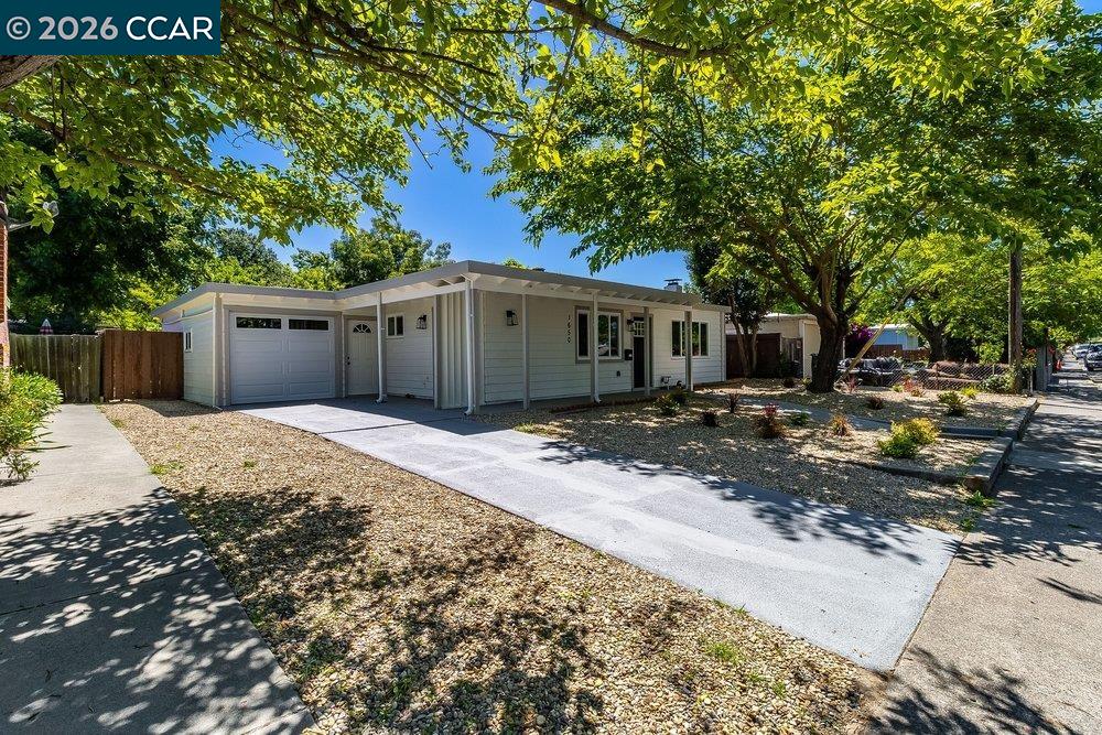 1650 Moraga Drive Santa Rosa, CA 95404 - Photo 2 of 33