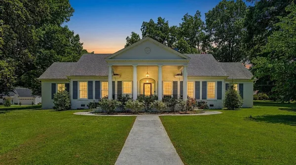 $699,000 | 205 Church Street, Somerville, TN 38068
