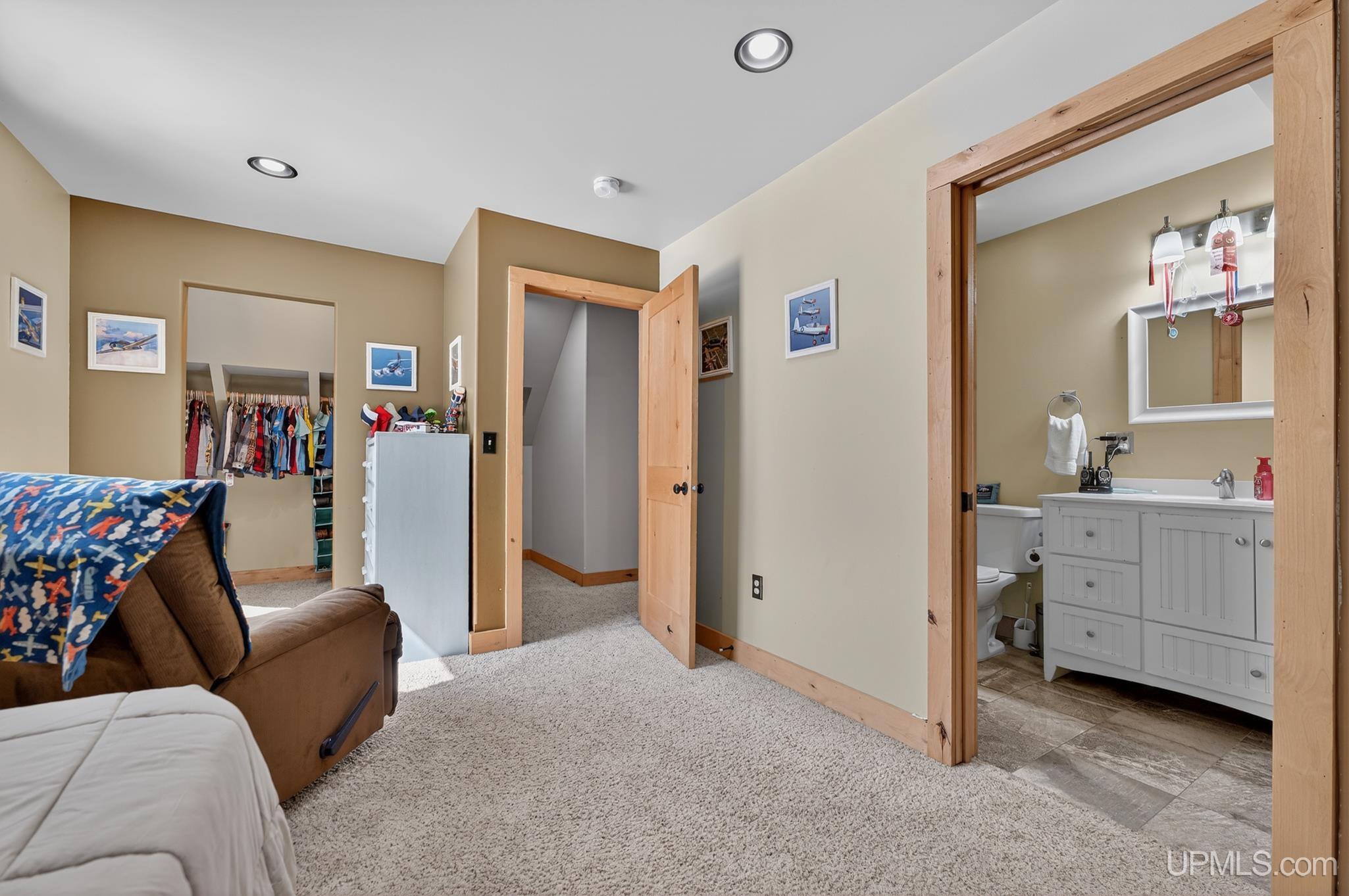 330 Little Lake Road Marquette, MI 49855 - Photo 31 of 73