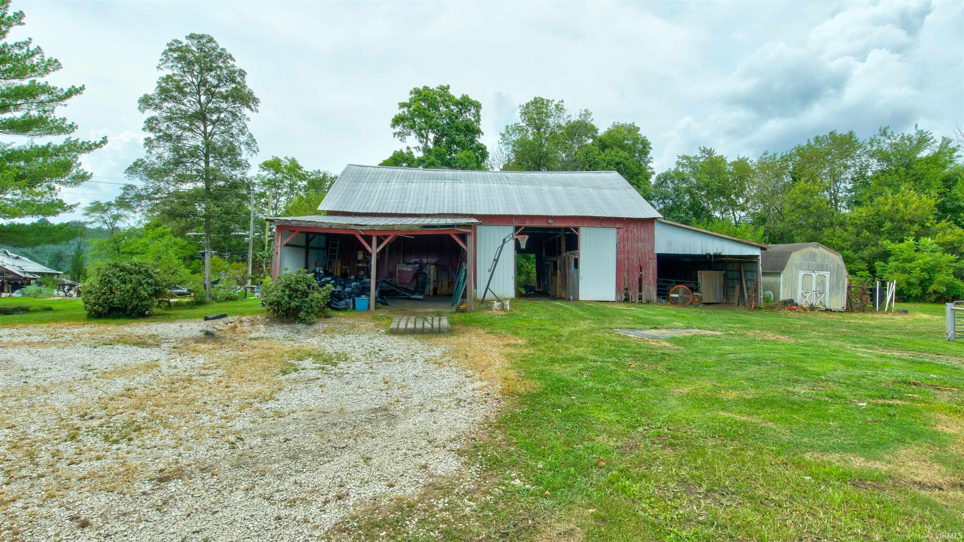 5317 North Highland Road Grandview, IN 47615 - Photo 31 of 36 Gallery Image 31
