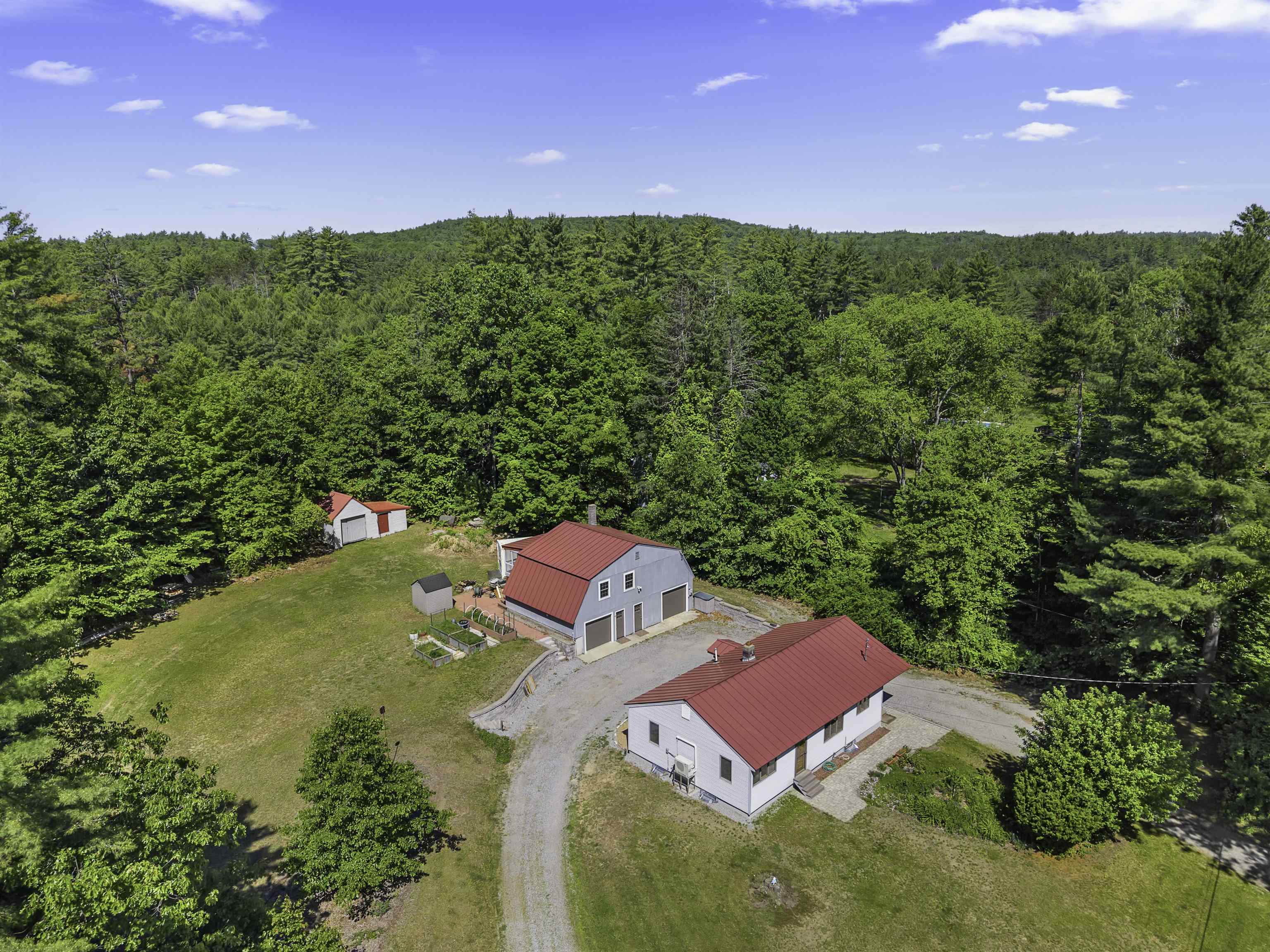 35 Tyler Road Hopkinton, NH 03229 - Photo 2 of 37
