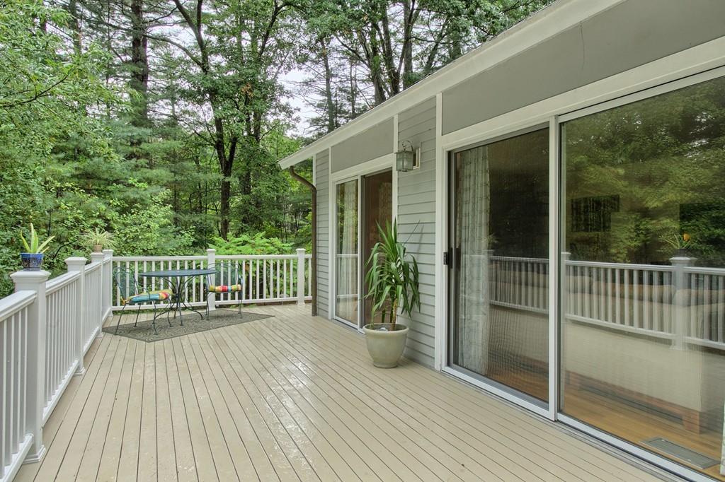 67 Outlook Road Billerica, MA 01862 - Photo 18 of 27 Gallery Image 18