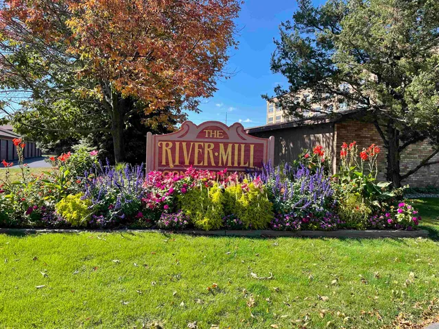 $749,900 | 1545 Arboretum Drive, Unit 315, Oshkosh, WI 54901