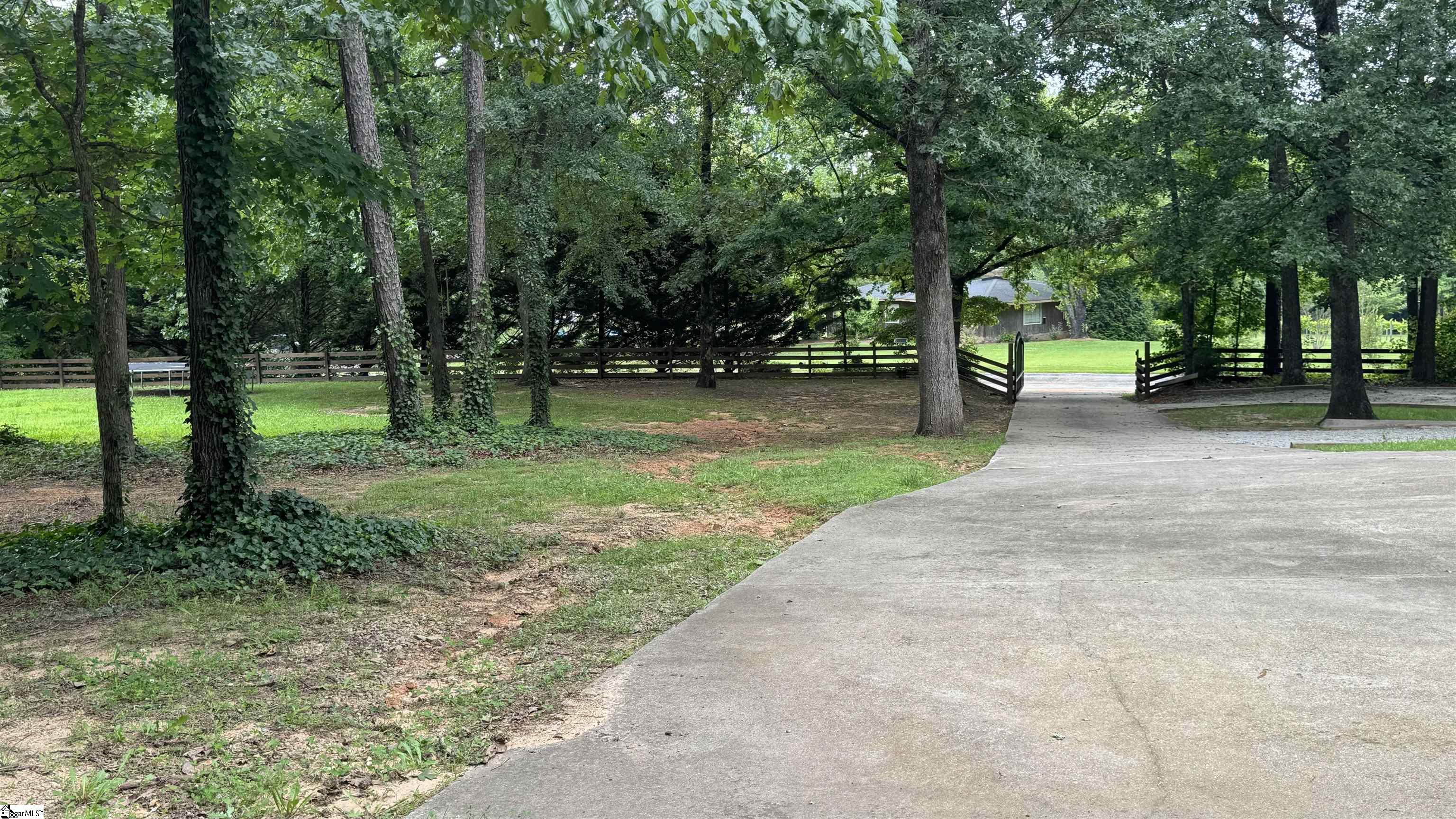 200 Henderson Road Easley, SC 29642 - Photo 6 of 28 Gallery Image 6
