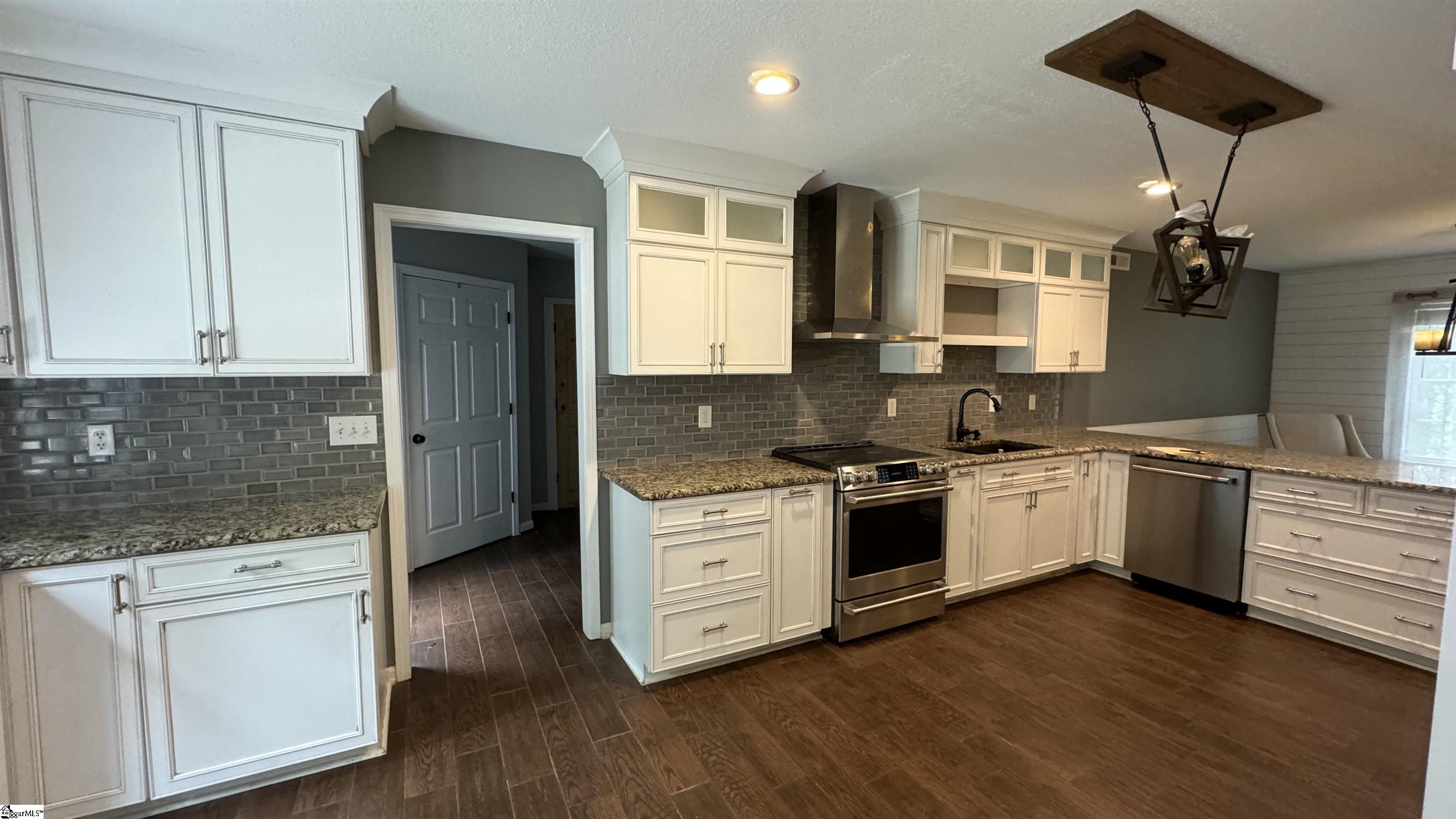 200 Henderson Road Easley, SC 29642 - Photo 8 of 28 Gallery Image 8