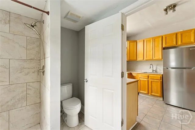 $1,900 | 530 East Gordon Lane, Savannah, GA 31401