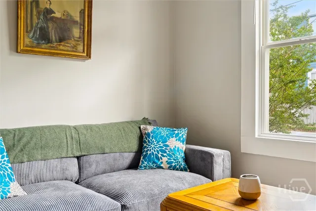 $1,900 | 530 East Gordon Lane, Savannah, GA 31401