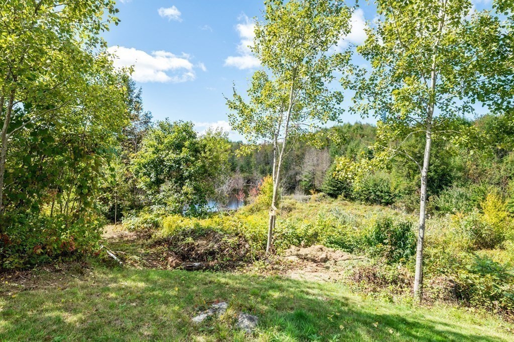 11 Upper Hampden Road Monson, MA 01057 - Photo 9 of 38