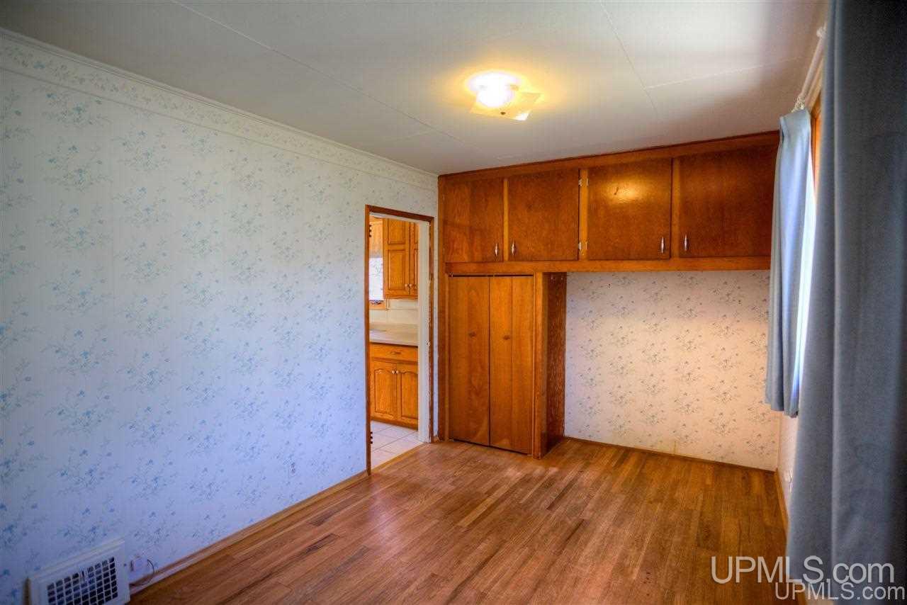 E5233 Sunset Road Ironwood, MI 49938 - Photo 11 of 30 Gallery Image 11