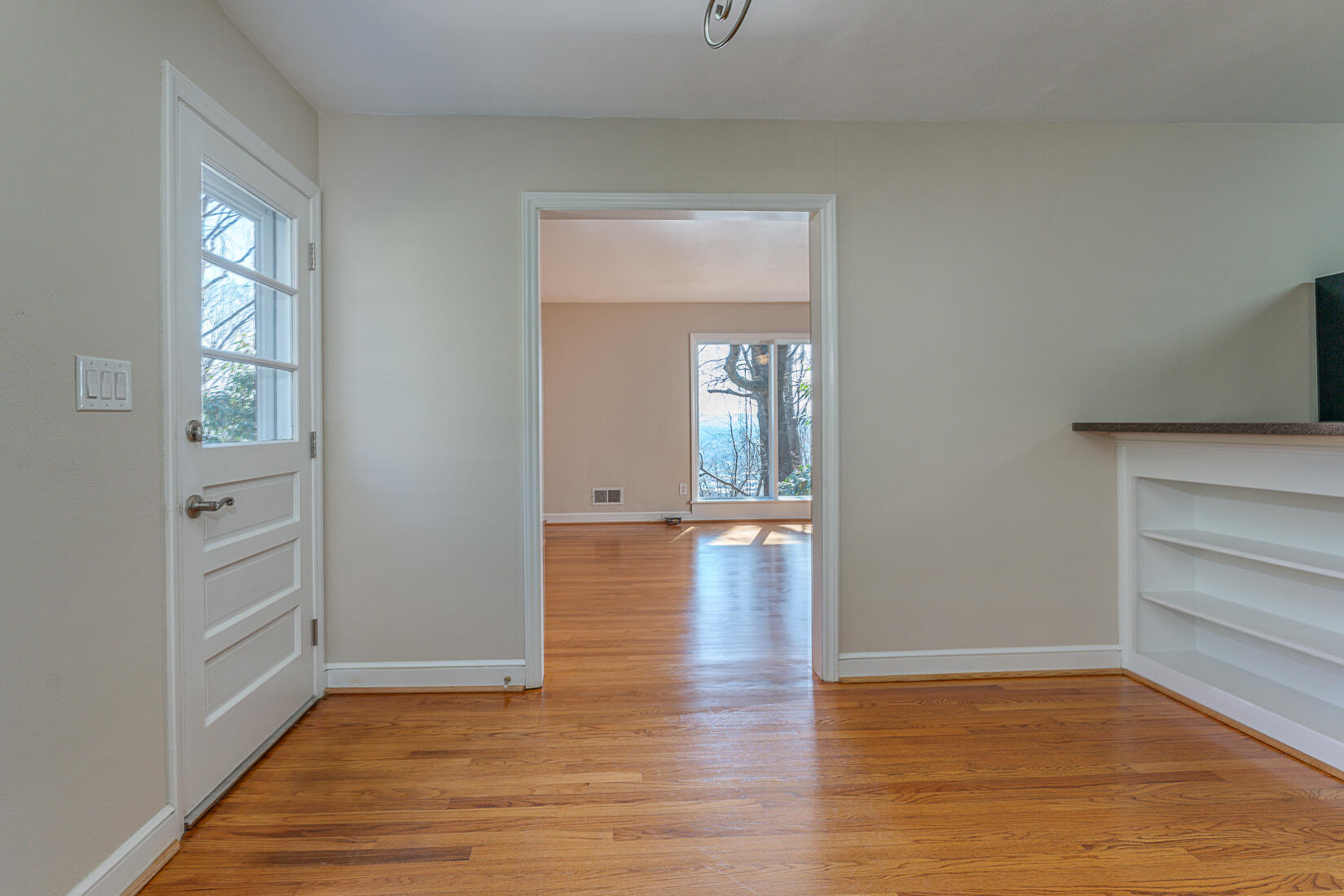 724 Eddies Road Salem, VA 24153 - Photo 15 of 54 a view of livingroom with hardwood