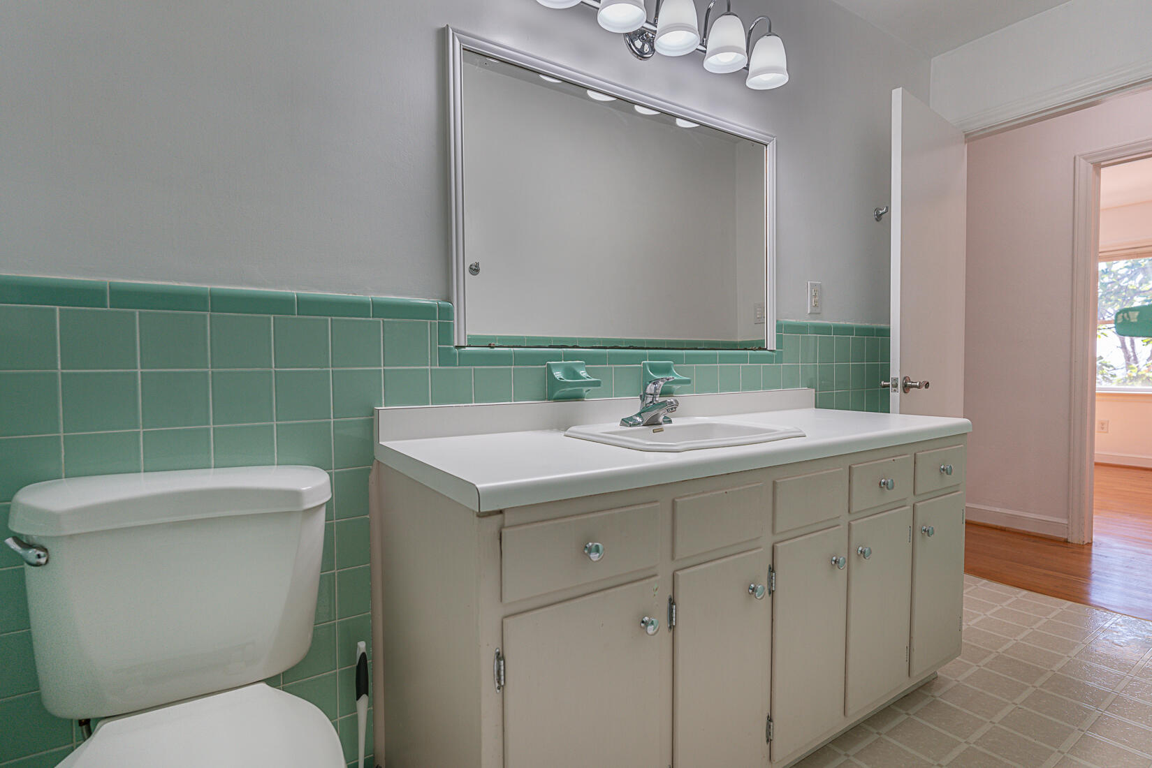 724 Eddies Road Salem, VA 24153 - Photo 25 of 54 a bathroom with a sink toilet and mirror