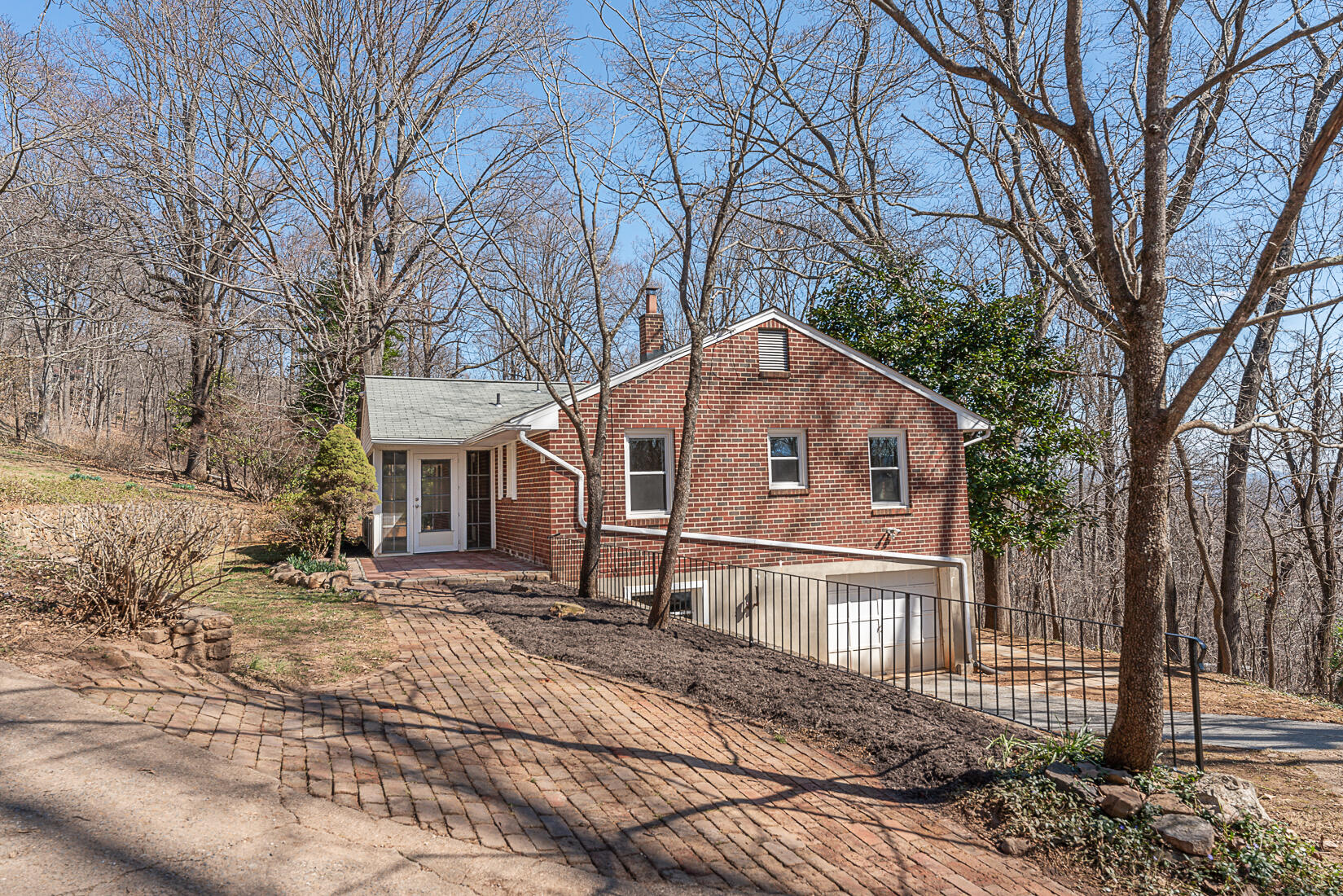 724 Eddies Road Salem, VA 24153 - Photo 4 of 54 Sits atop Little Brushy Mtn