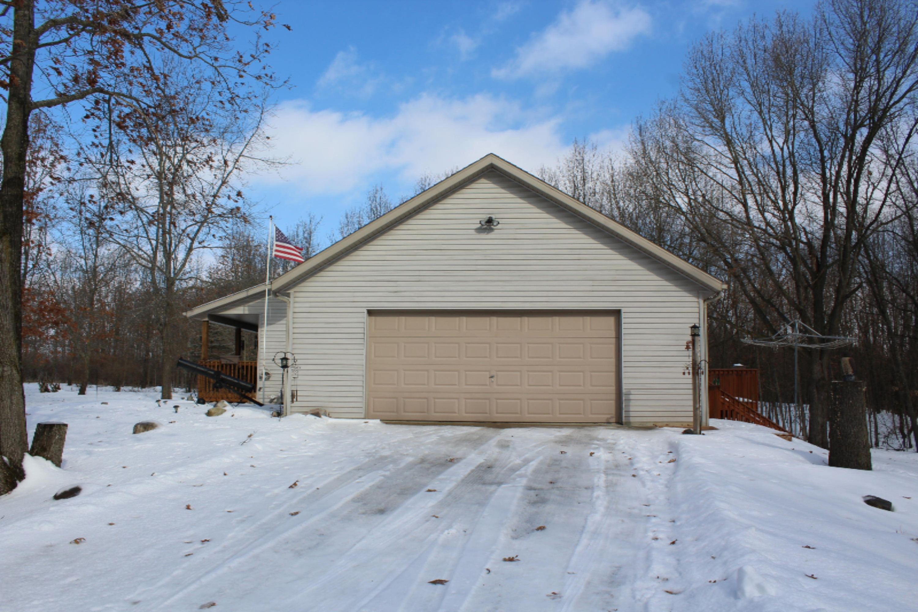 2606 Backus Road Northwest Lakeview, MI 48850 - Photo 3 of 44 IMG_2121