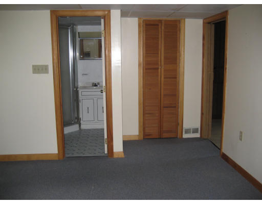 19 Bowen Road Peabody, MA 01960 - Photo 16 of 19 Gallery Image 16