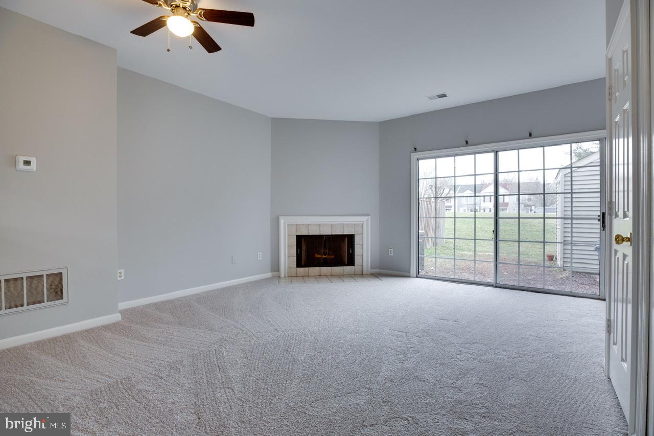3005 McMaster Court Herndon, VA 20171 - Photo 13 of 26 a view of an empty room with a window