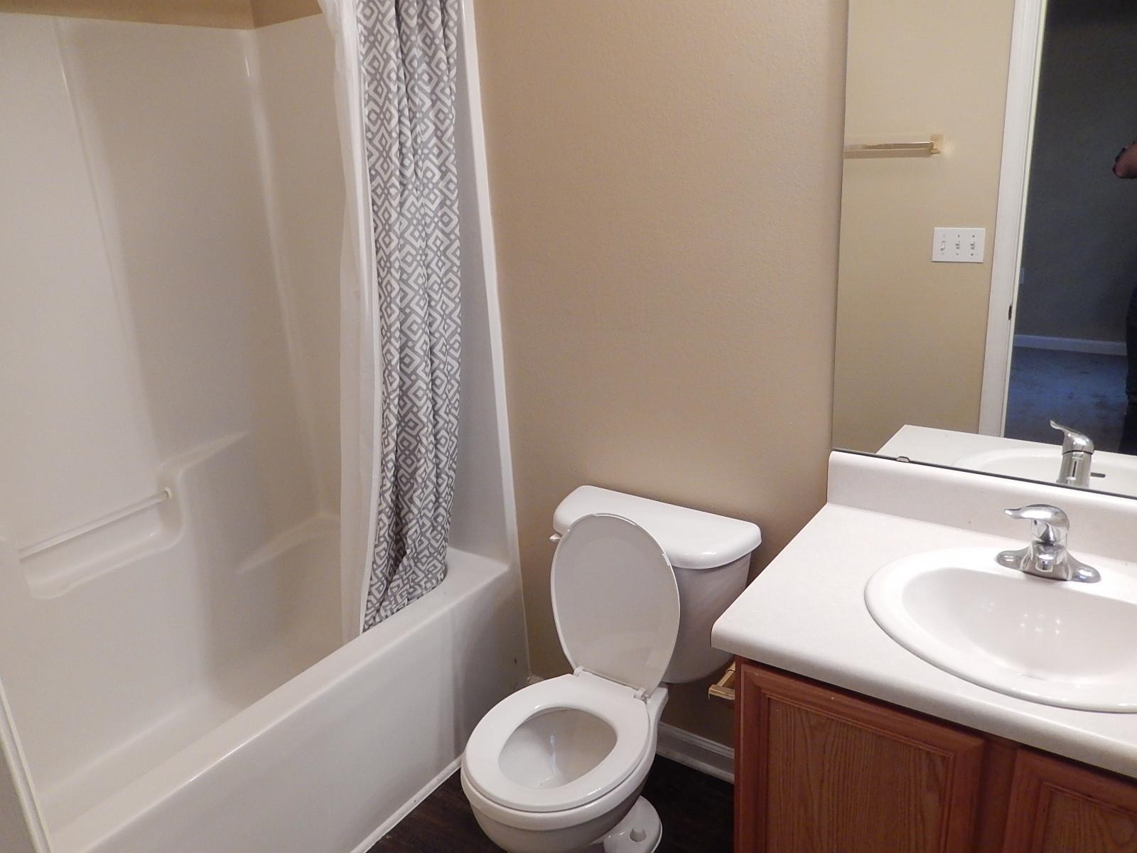 595 Fulton Road, Unit 2 Tallahassee, FL 32312 - Photo 10 of 16