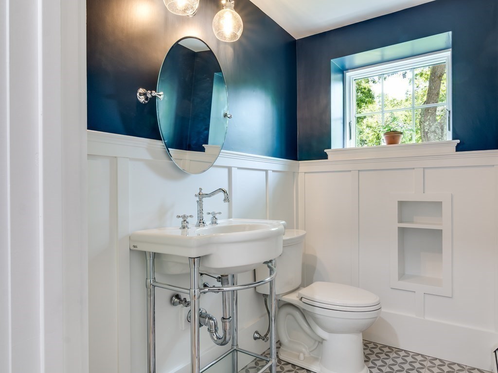 2 Greenbrook Road Hamilton, MA 01982 - Photo 5 of 38 Gallery Image 5