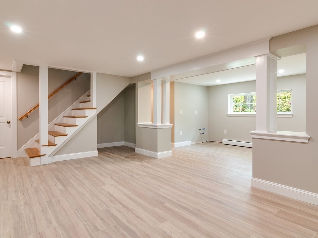 2 Greenbrook Road Hamilton, MA 01982 - Photo 8 of 38 Gallery Image 8