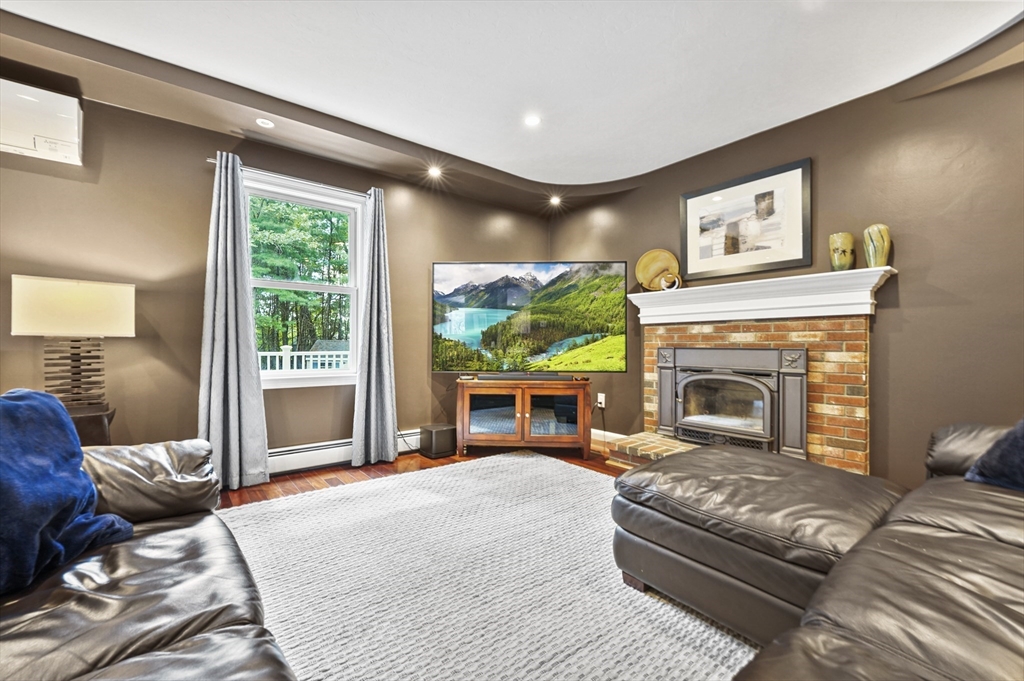 6 Val- Go Way Dudley, MA 01571 - Photo 14 of 39