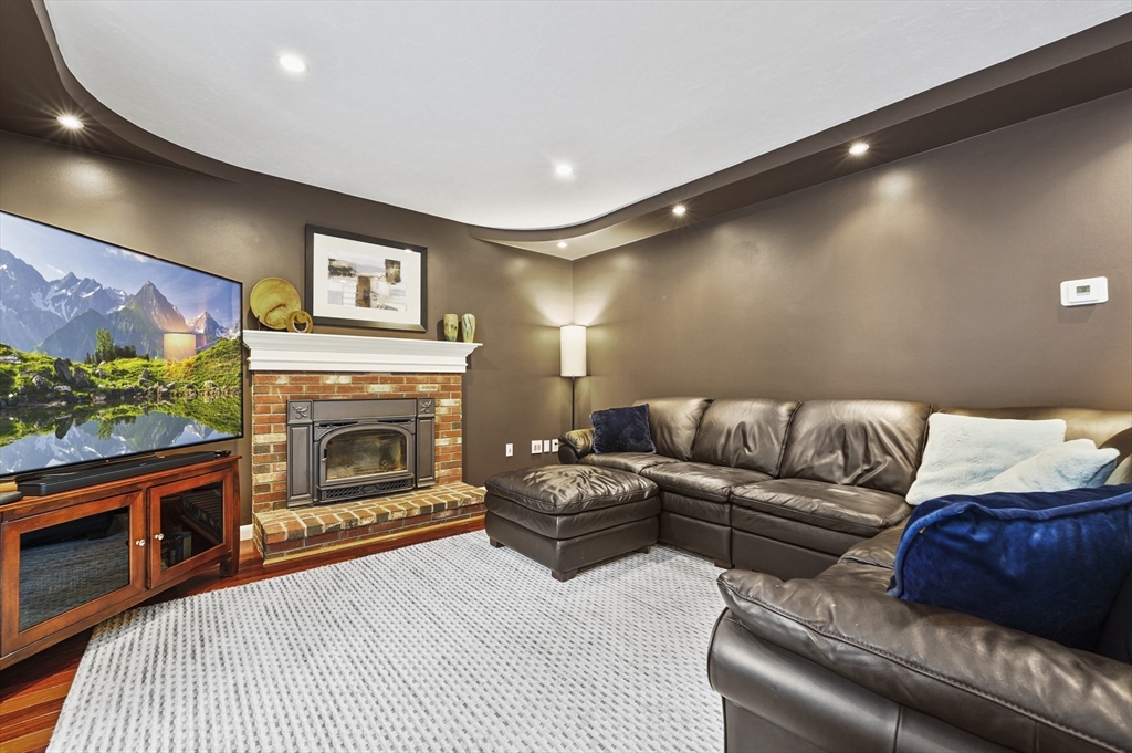 6 Val- Go Way Dudley, MA 01571 - Photo 15 of 39