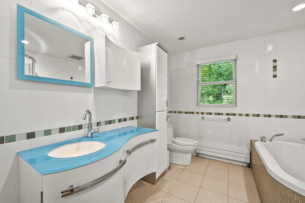 6 Val- Go Way Dudley, MA 01571 - Photo 27 of 39