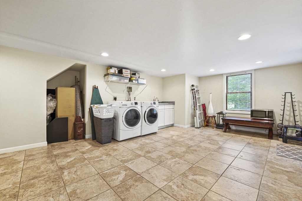 6 Val- Go Way Dudley, MA 01571 - Photo 30 of 39