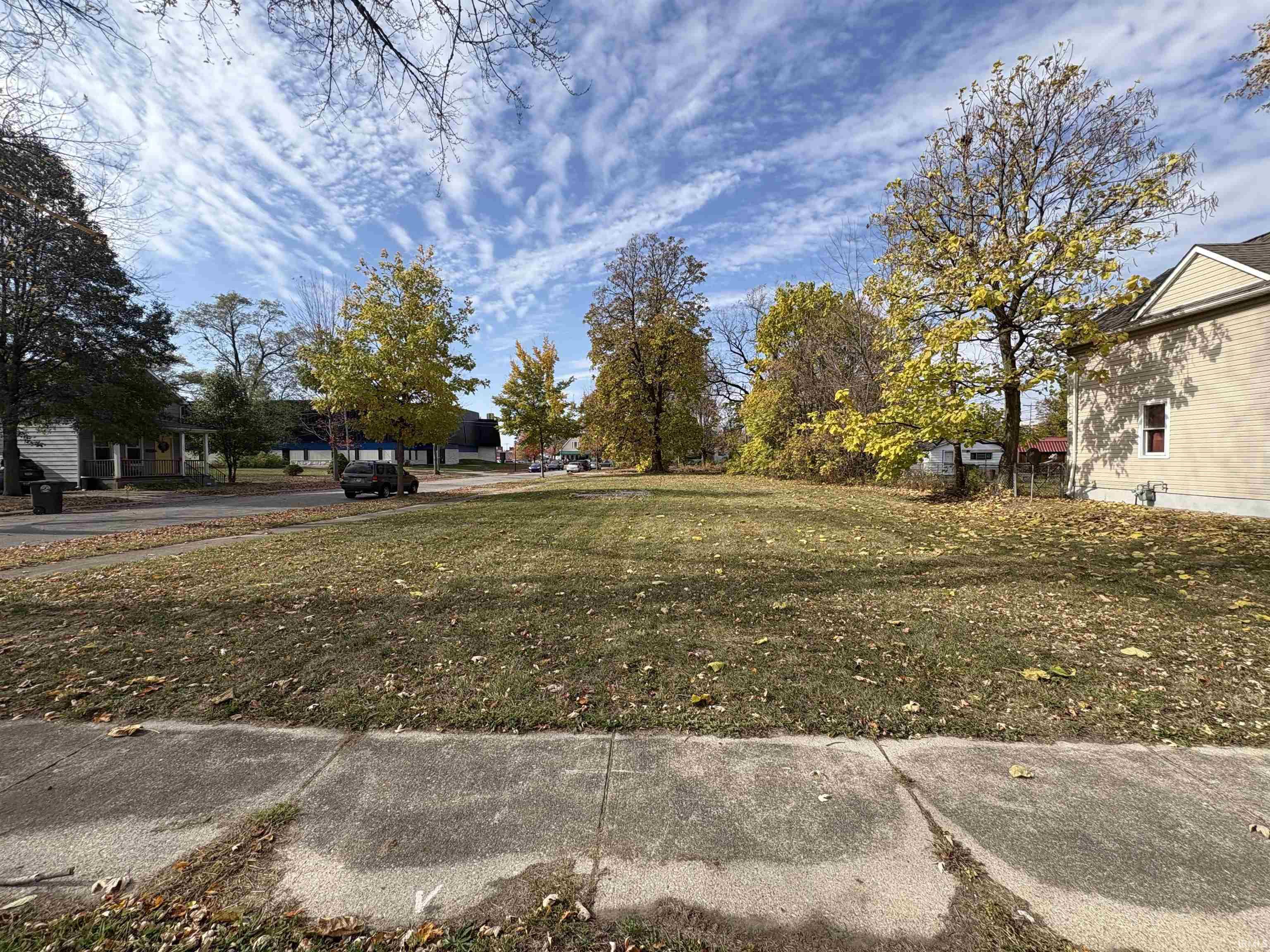 1236 Francis Street Fort Wayne, IN 46802 - Photo 2 of 6