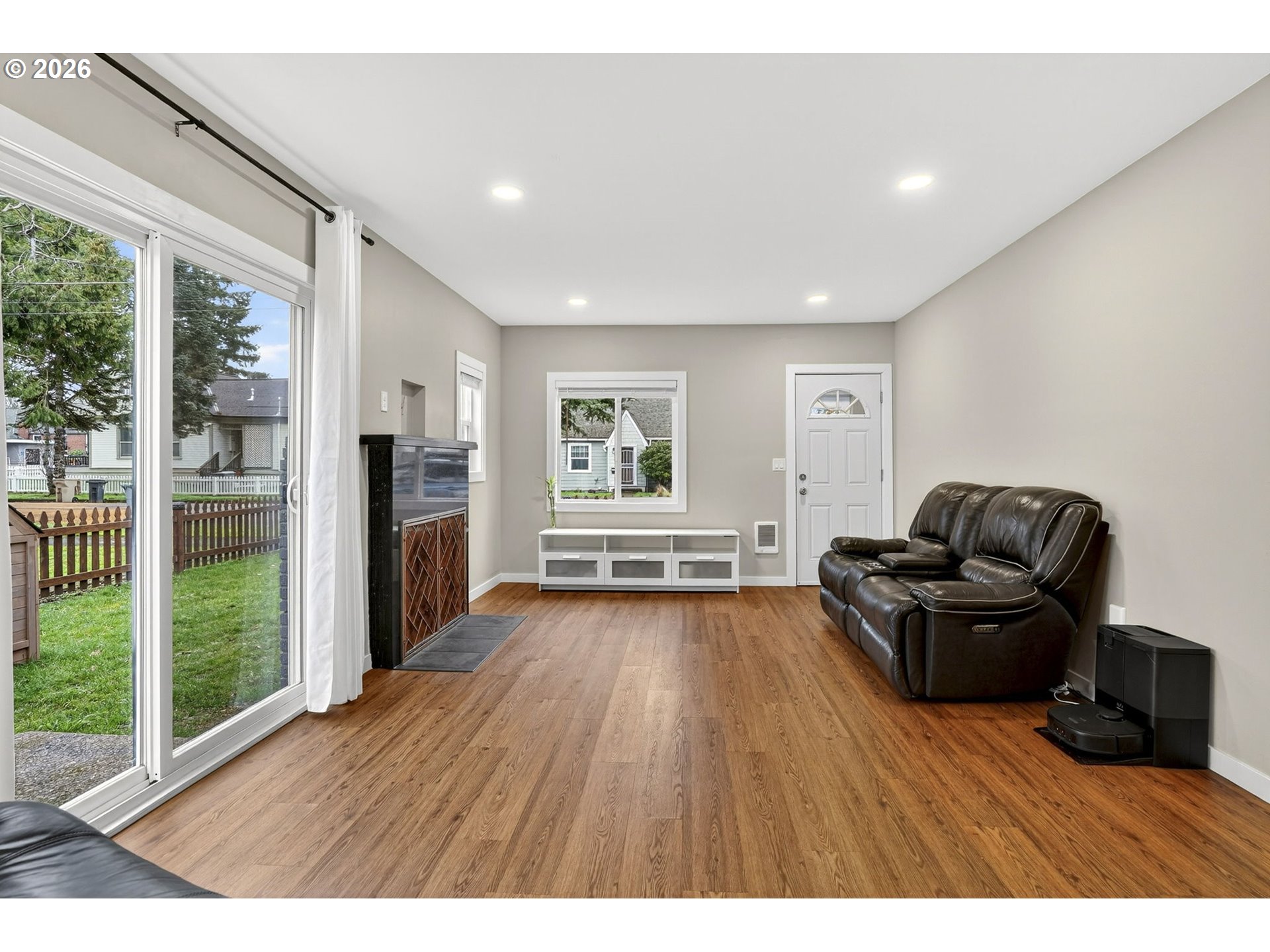 155 East Rose Street Lebanon, OR 97355 - Photo 12 of 35